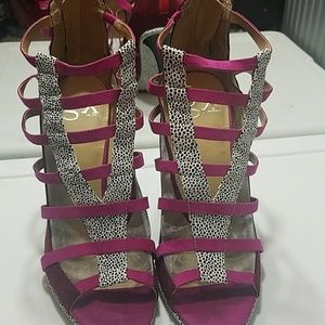 GX by Gwen Steffani pumps